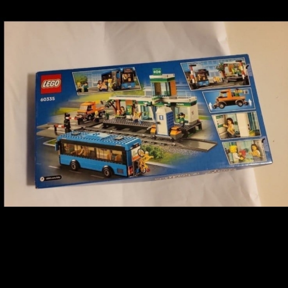 LEGO CityLEGO City Train Station 60335 907 pcs adult toy brand new in box